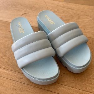 Like NEW Kayleen blue platform sandals size 7.5